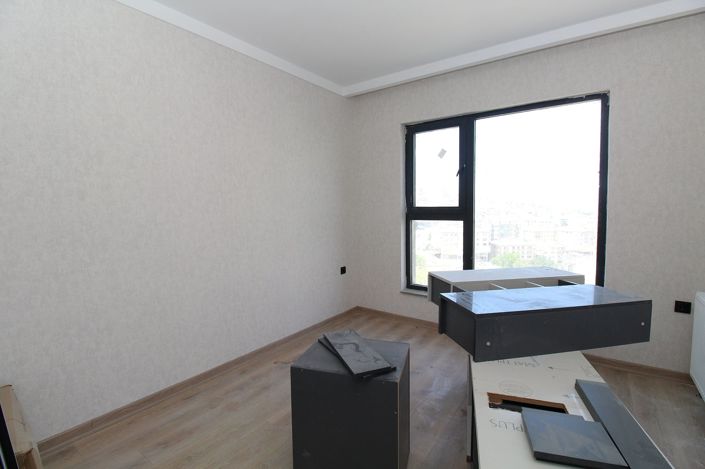 Image No.17-3 Bed Apartment for sale