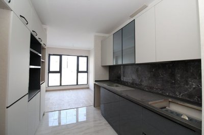 Interior 4