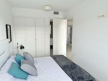 Interior 8