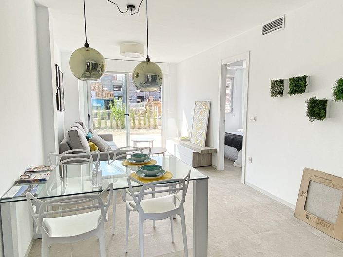 Image No.8-2 Bed Apartment for sale