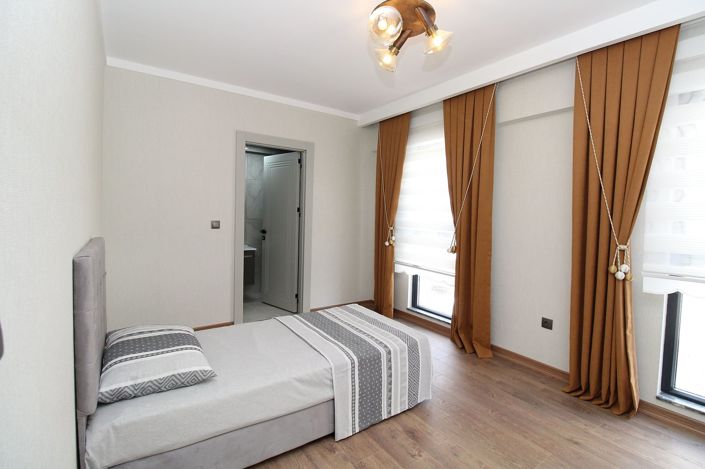 Image No.12-5 Bed Apartment for sale