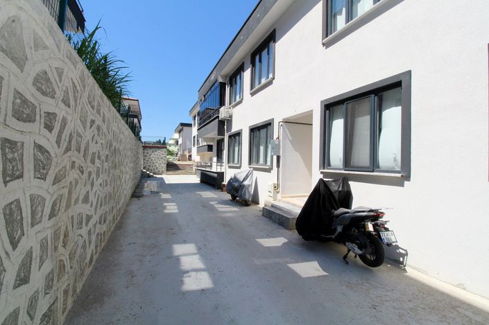 Image No.10-4 Bed Apartment for sale