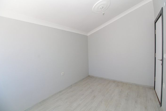 Image No.18-4 Bed Apartment for sale