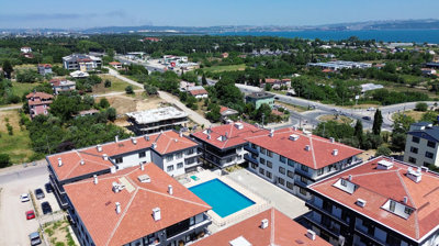 Exterior 4