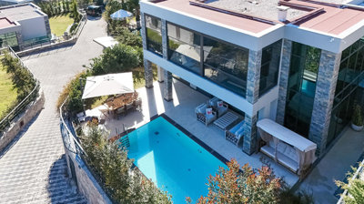 Exterior 7