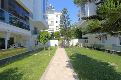 Exterior 10