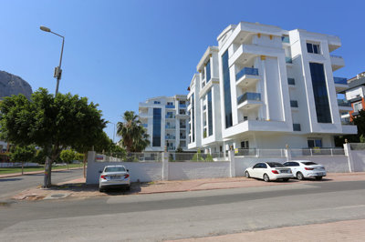 Exterior 4