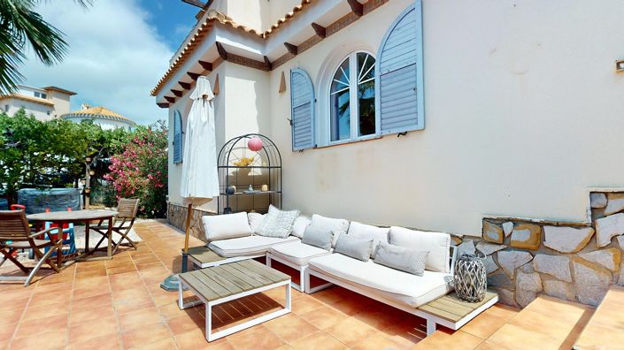 Image No.24-5 Bed House/Villa for sale