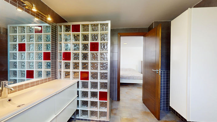 Image No.70-5 Bed House/Villa for sale