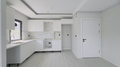 Interior 7