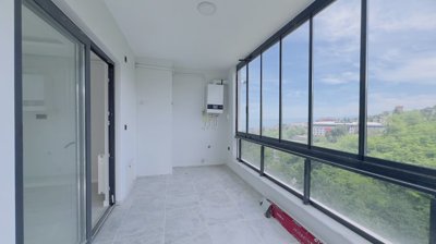Interior 5
