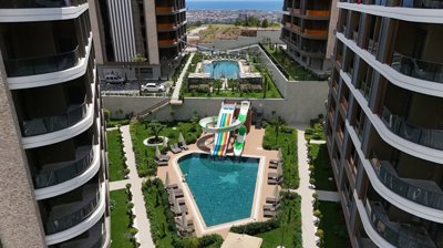 Exterior 4