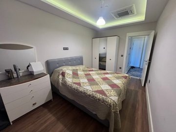 Interior 4