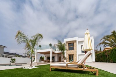 Exterior 12