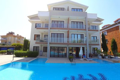 Exterior 1
