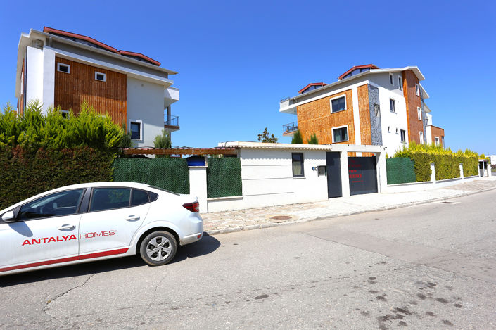 Image No.4-4 Bed Apartment for sale