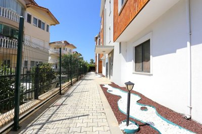 Exterior 5