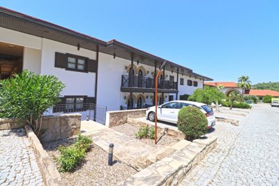 Exterior 10