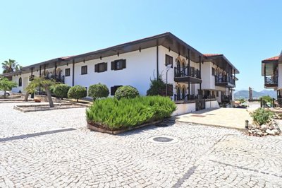 Exterior 3