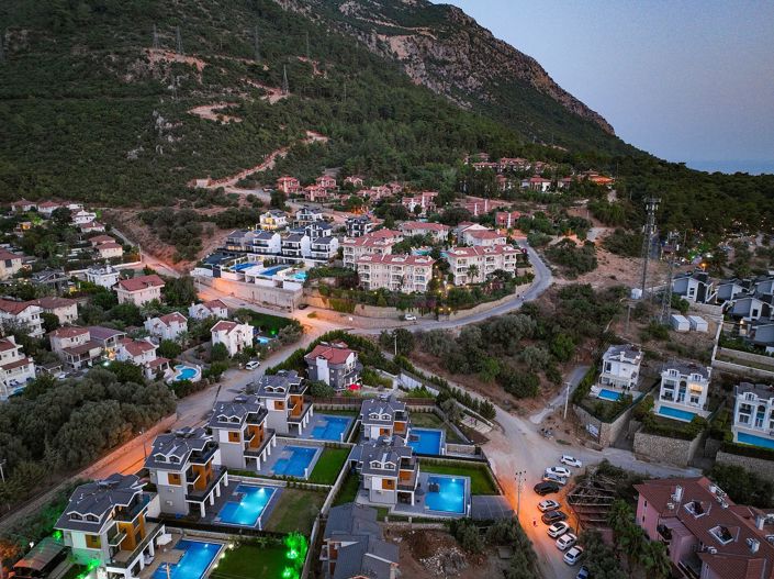 Image No.6-5 Bed House/Villa for sale