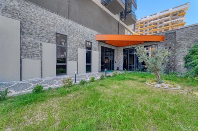 Exterior 9