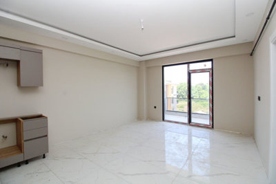 Interior 5
