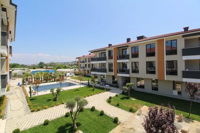 Exterior 10