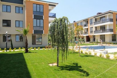 Exterior 12