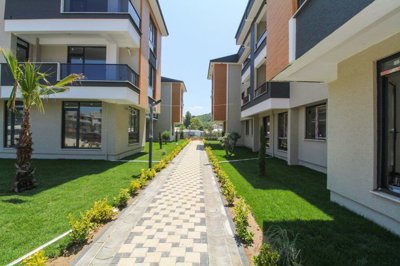 Exterior 3