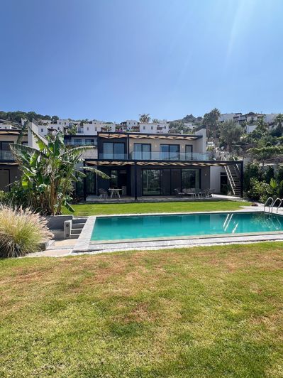 Image No.1-5 Bed House/Villa for sale