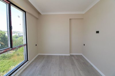 Interior 5