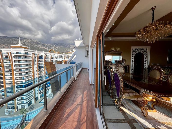 Image No.22-4 Bed Apartment for sale