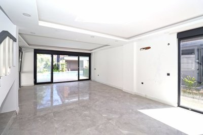 Interior 2