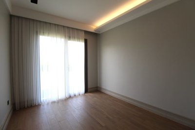 Interior 7