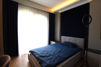 Interior 9