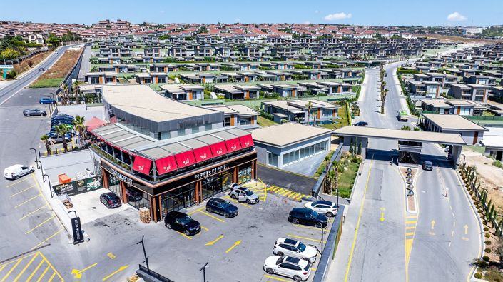 Image No.4-8 Bed House/Villa for sale