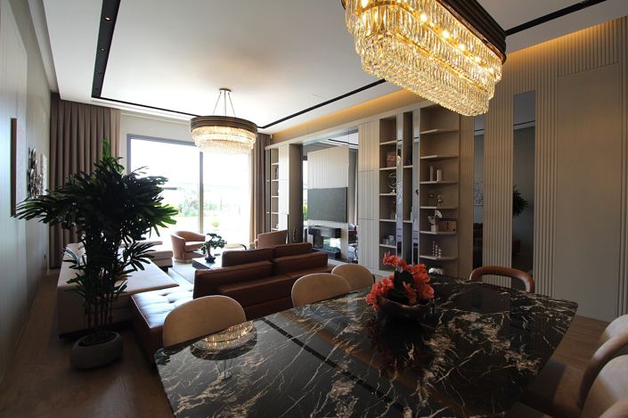 Image No.6-8 Bed House/Villa for sale