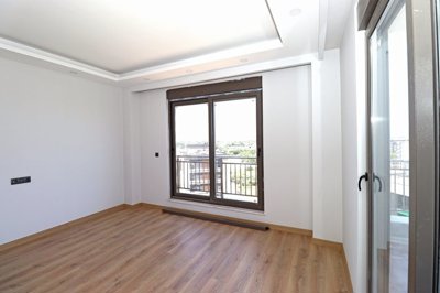 Interior 3