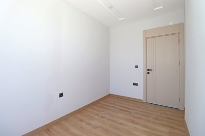 Interior 7