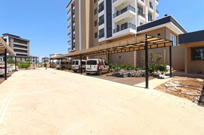 Exterior 4