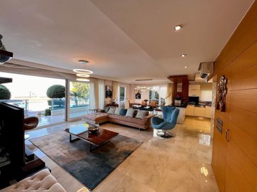 Interior 1
