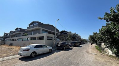 Exterior 11