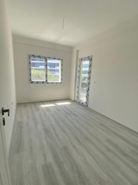 Interior 4