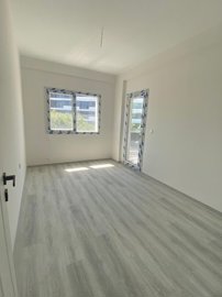 Interior 4