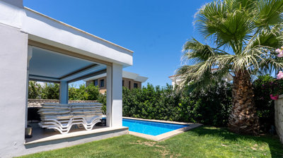 Exterior 5