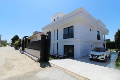 Exterior 10