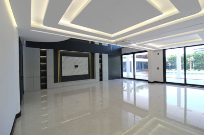 Interior 2