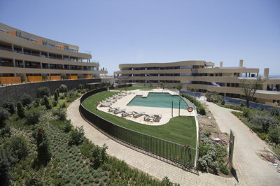 Exterior 1
