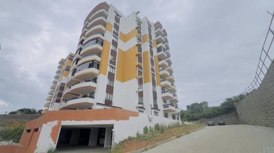 Exterior 3