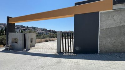 Exterior 11